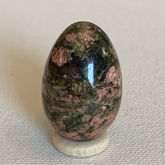 Premium Unakite Gemstone Egg with Wood Stand Collectors Specimen High Gloss 1.2" - Picture 5 of 11